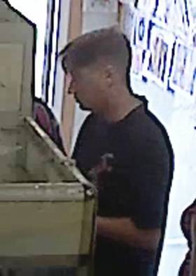 "Відібрав у дочки гроші": у Києві розшукують небезпечного грабіжника (фото)