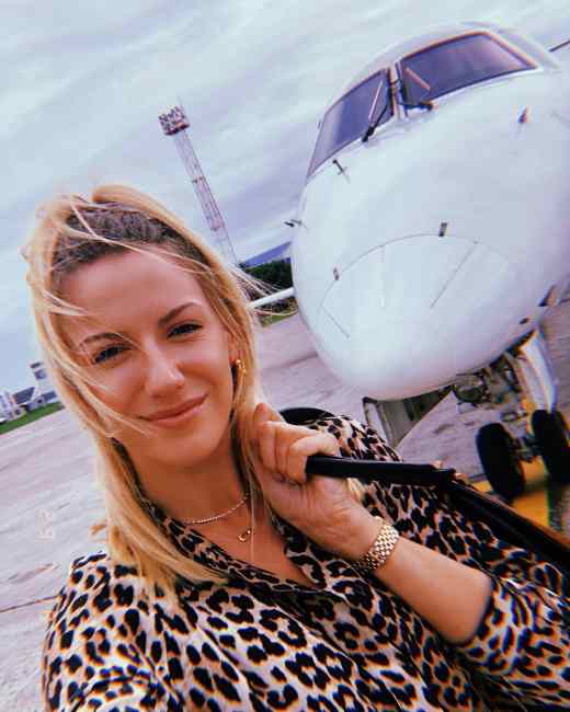 "Не отразится на вашем лице": Леся Никитюк рассказала, как "пережить" полет в самолете (фото)