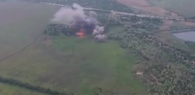 "Щось коптить": ЗСУ на Донбасі завдали потужного удару по ворожій техніці (фото)