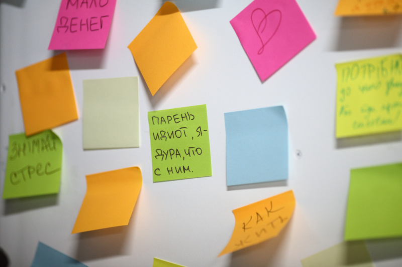 Ходьба по канатам, битье тарелок и другие активности: как в Киеве прошел "Антистресс Фест" (фоторепортаж)