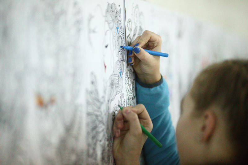 Ходьба по канатам, битье тарелок и другие активности: как в Киеве прошел "Антистресс Фест" (фоторепортаж)