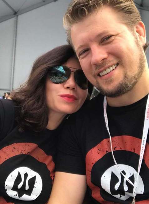 "Рядом с ним – уютно и безопасно: известная нардеп неожиданно вышла замуж (фото)