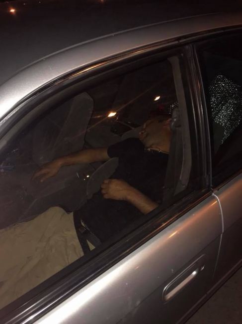 "Втомився": в Одесі чоловік намагався викрасти машину і раптово заснув (фото)