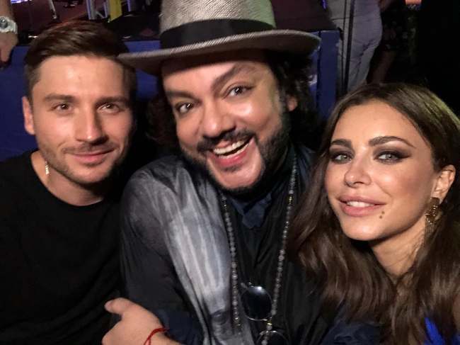 &quot;Что за движения?&quot;: Ани Лорак сплясала на вечеринке с Киркоровым и Басковым (видео)