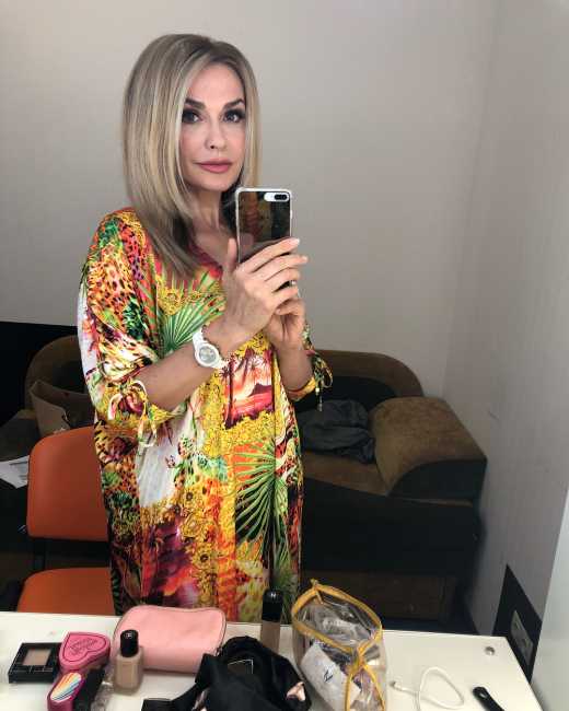 &quot;Давно пора&quot;: Ольга Сумская покорила фанатов новым имиджем (фото)