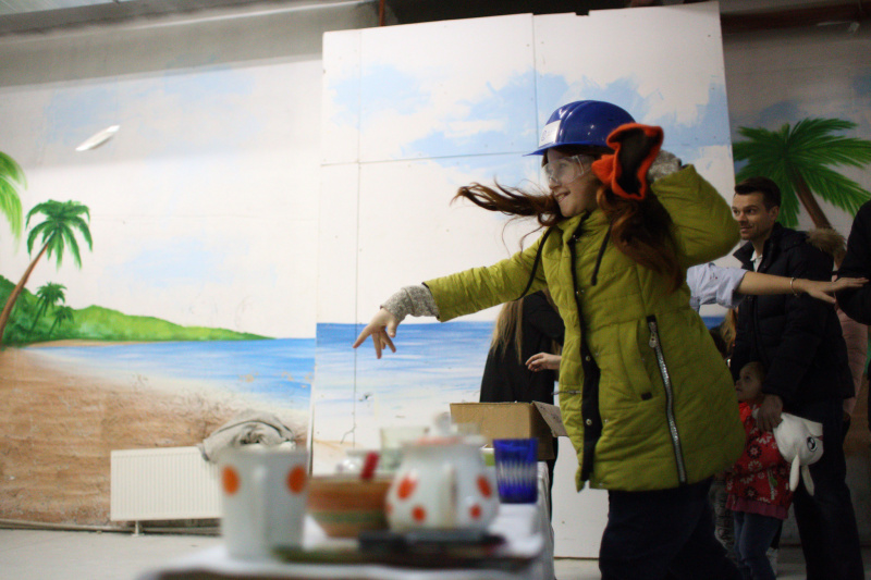 Ходьба по канатам, битье тарелок и другие активности: как в Киеве прошел "Антистресс Фест" (фоторепортаж)