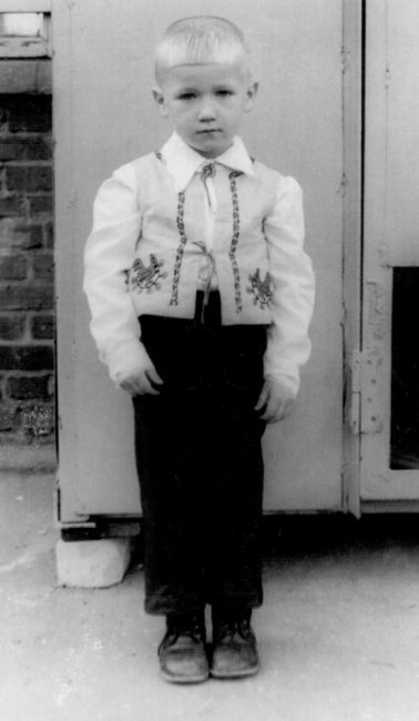 Голубоглазый блондин: в сети показали маленького Винника (фото)