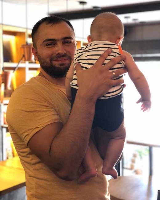 &quot;Прекрасные мужчины&quot;: Джамала покорила сеть фото мужа с четырехмесячных сыном