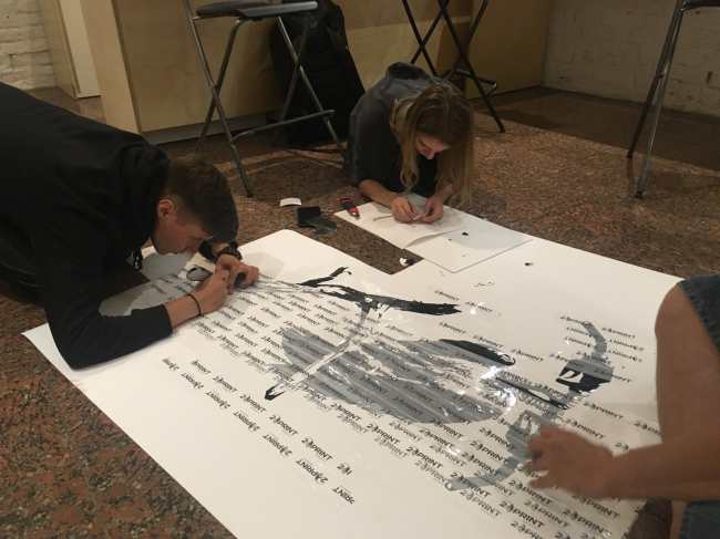 "Бэнкси" на Подоле: кто нарисовал поддельное граффити в Киеве (видео)