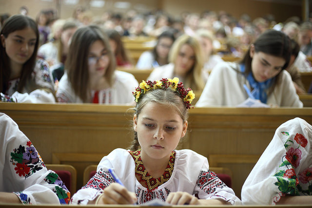 День української писемності та мови: у Києві пройшов традиційний радіодиктант
