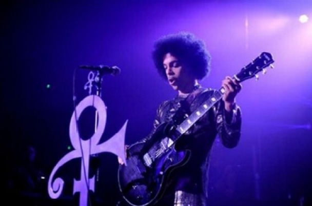 Песня Purple Rain в исполнении Принса