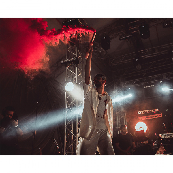 "Слишком очаровательна!": новый образ Тины Кароль вызвал фурор в сети (фото)