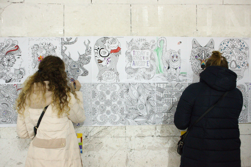 Ходьба по канатам, битье тарелок и другие активности: как в Киеве прошел "Антистресс Фест" (фоторепортаж)