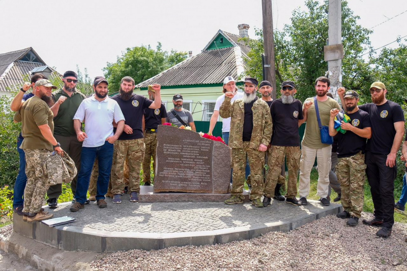 Юрий Голик: в Днепре в честь бригадного генерала Исы Мунаева открыт памятный знак