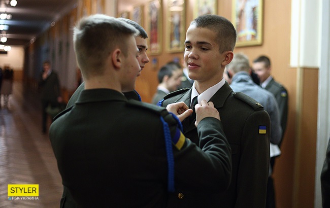 В ритме танго: в Киеве отгремел кадетский бал (фоторепортаж)