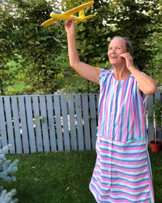 "Бесценный воспитатель": беременная Светлана Тарабарова показала трогательные фото со своей мамой