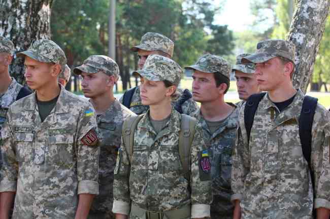 Красота спасает мир: как офицер Ирина разрушает стереотипы об украинской армии