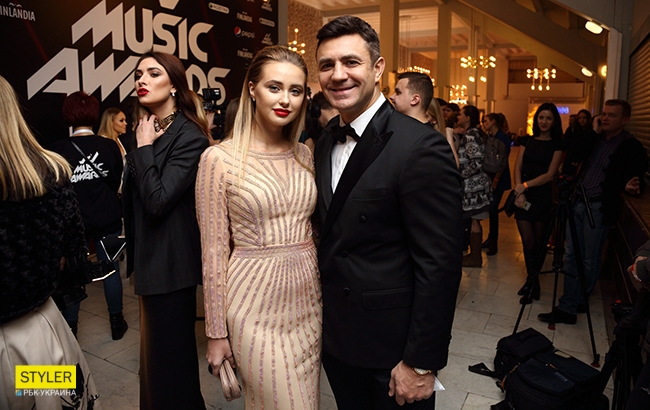 М1 Music Awards 2017: звезды на красной дорожке премии (фоторепортаж)