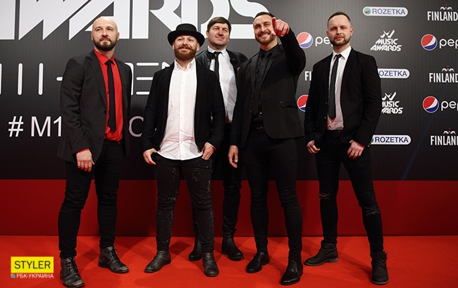 М1 Music Awards 2017: звезды на красной дорожке премии (фоторепортаж)