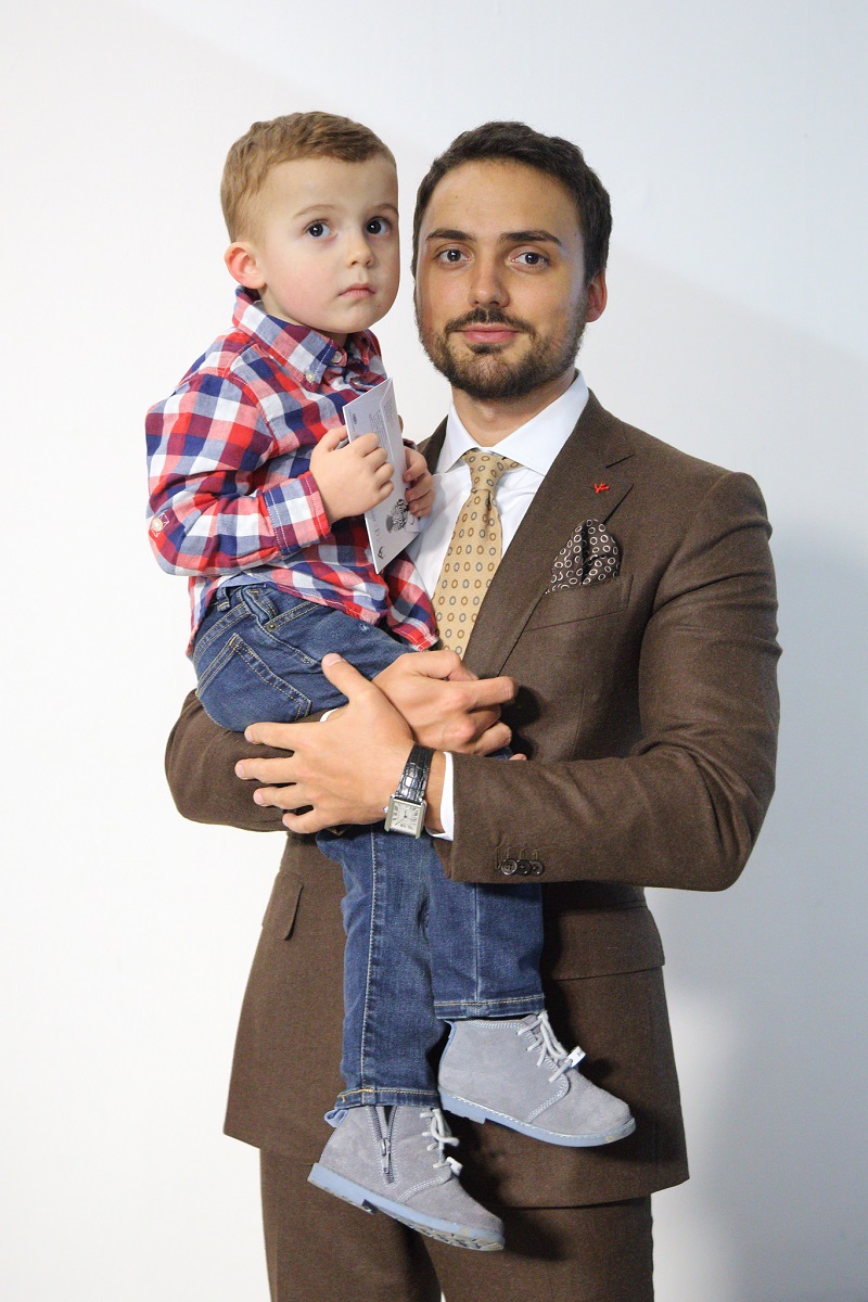 Слава з &quot;НеАнгелів&quot; вийшла на подіум під час показу українського бренду (фото)