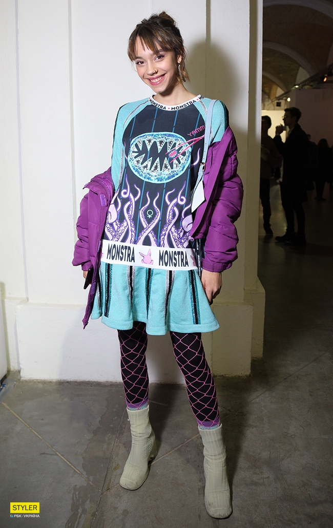 модель Віка Рогальчук