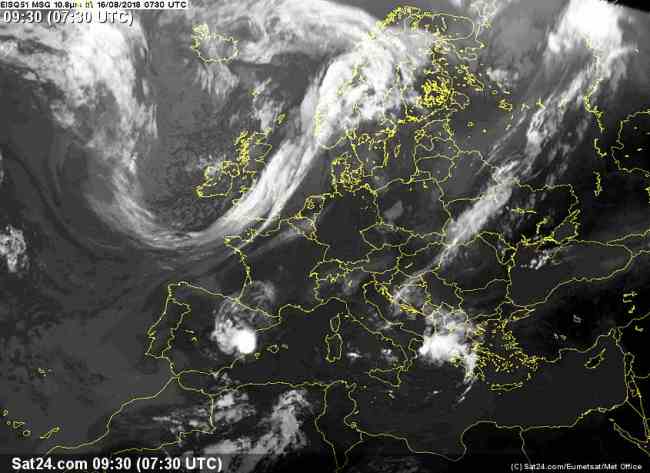 Вероятность ливня остается: синоптик дала прогноз погоды на пятницу