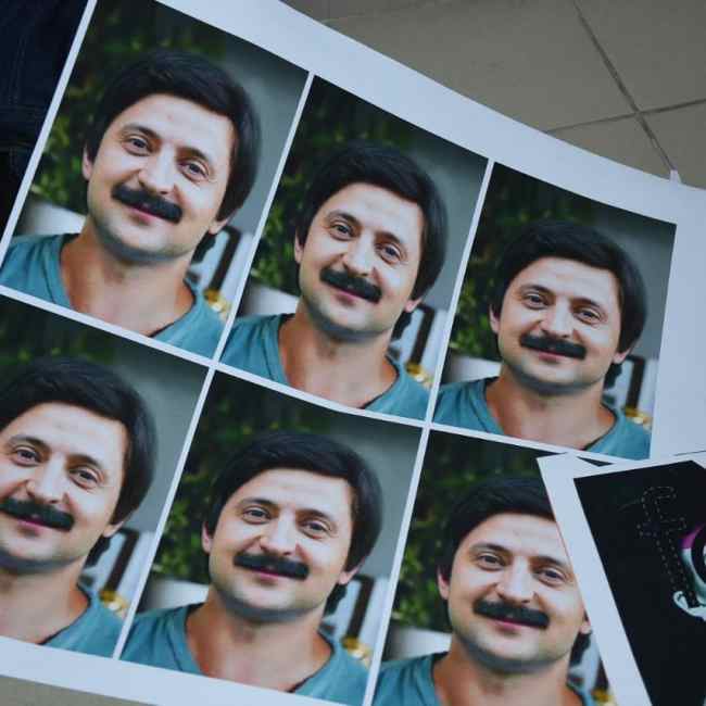 "О боже, это Зибрембо": в сети ажиотаж из-за нового стиля Зеленского (фото)