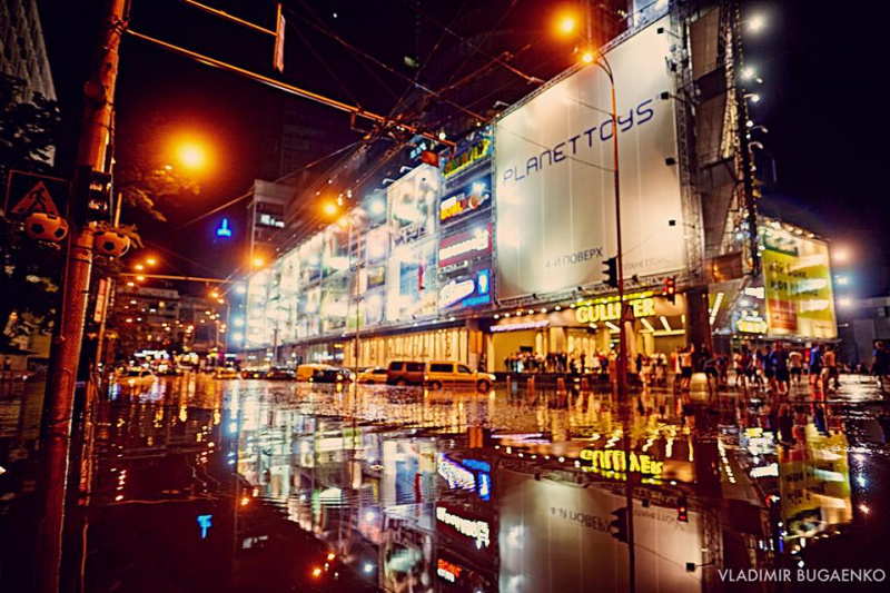 &quot;Украина - морская держава&quot;: появились яркие кадры ночного потопа в Киеве (фото, видео)