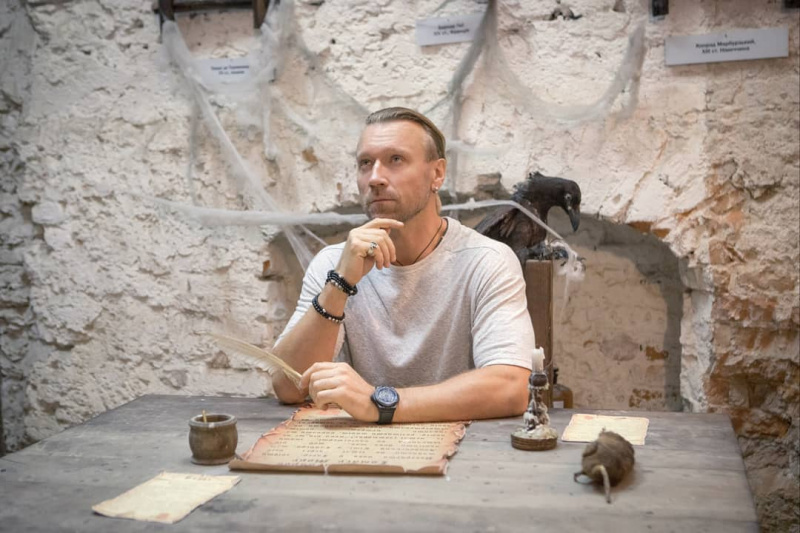 &quot;Благородный лорд&quot;: Олег Винник похвастался снимками из Дубенского замка