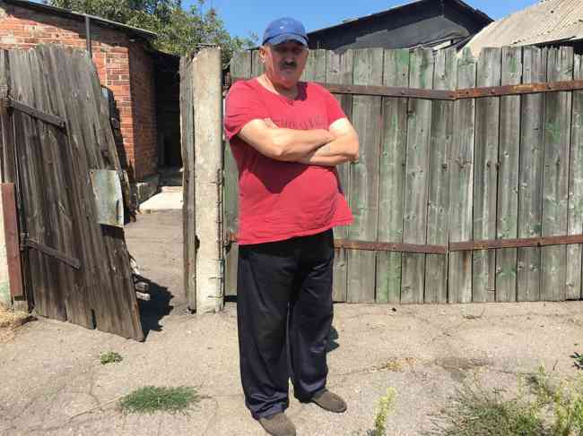 Бойовики не дають спокою: у звільненому селищі Донецької області залишилося всього два жителя