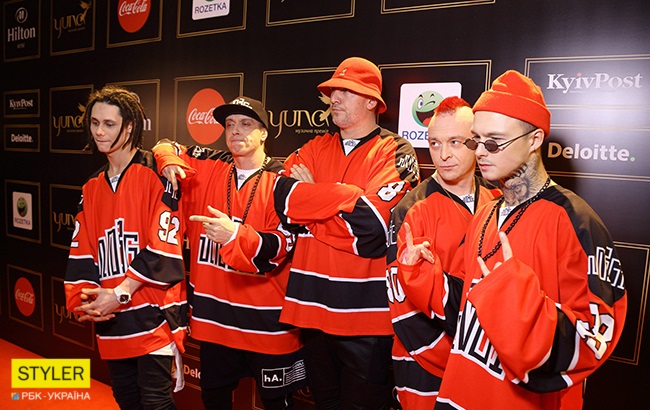 YUNA 2018: фоторепортаж с красной дорожки музыкальной премии