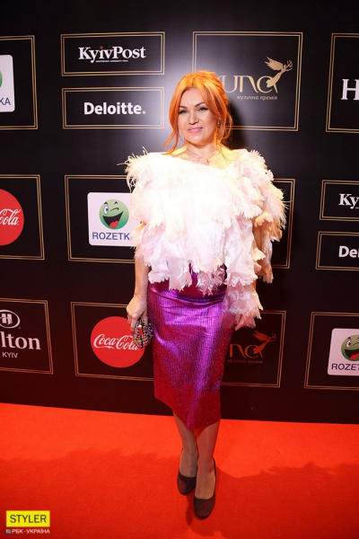 YUNA 2018: фоторепортаж с красной дорожки музыкальной премии