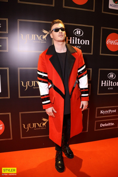 YUNA 2018: фоторепортаж с красной дорожки музыкальной премии