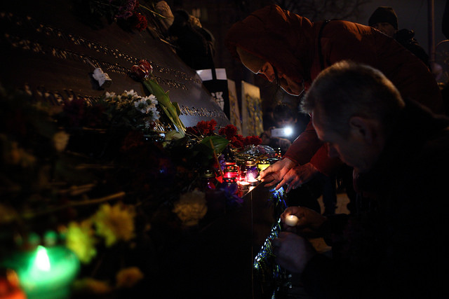 На Аллее Героев Небесной Сотни почтили память погибших на Майдане в 2014 году (фоторепортаж)