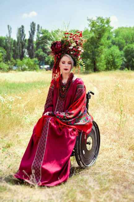 "До мурашек": Яна Зинкевич покорила украинцев патриотичной фотосессией