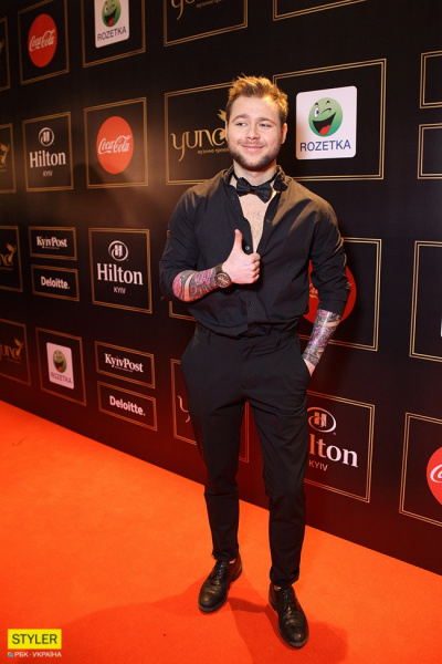 YUNA 2018: фоторепортаж с красной дорожки музыкальной премии