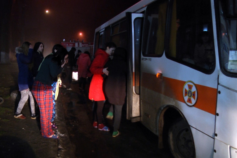 В общежитии хмельницкого колледжа произошел пожар (видео)