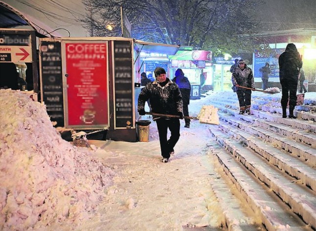 Снегопады в Украине: самые невероятные фото