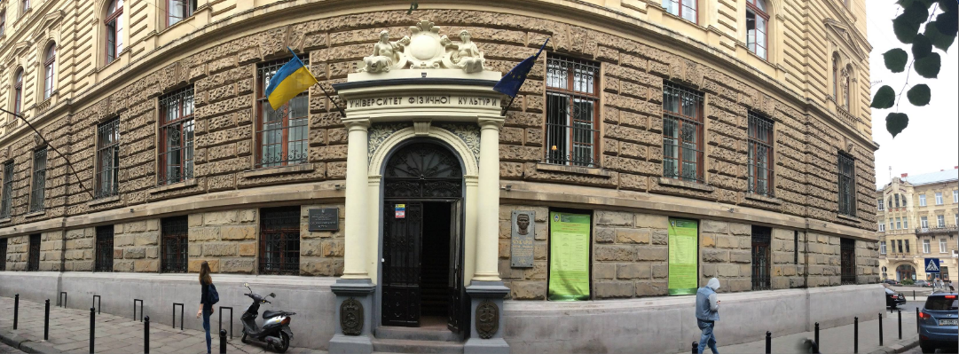 &quot;50 доларів - і здаєш&quot;: студенти про корупцію і булінг у медуніверситетах