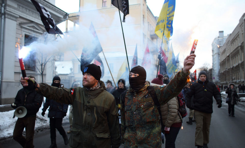 Яскравий фоторепортаж зі вшанування Дня пам'яті Героїв Крут в Києві