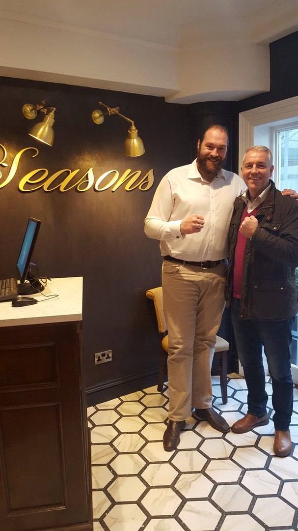 Растолстевший Тайсон Фьюри ошарашил соцсети своим видом