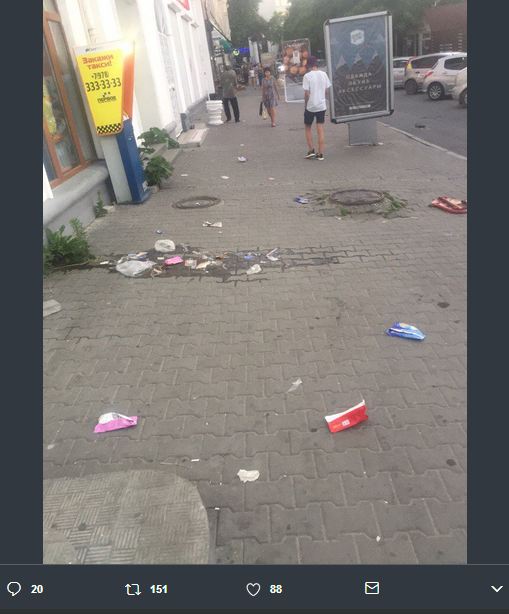 Сеть ужаснули заваленные мусором улицы в оккупированном Крыму