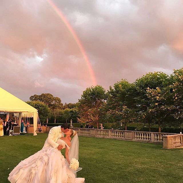 Герой першого сезону шоу "Холостяк" одружився