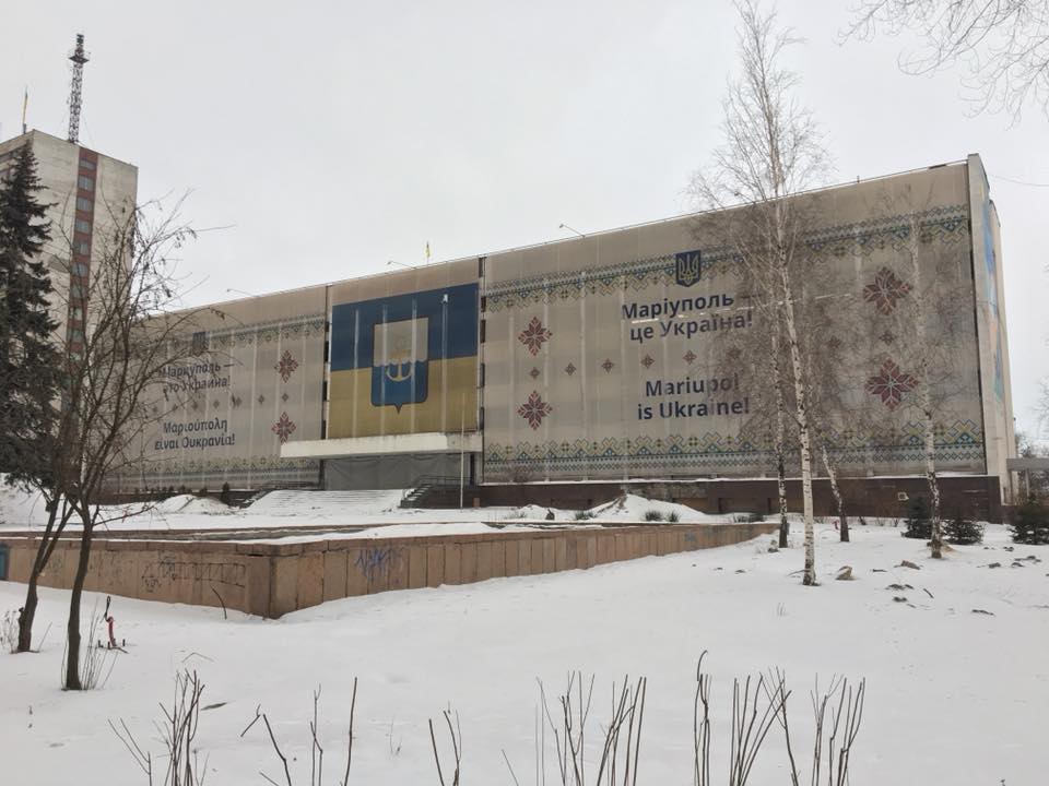 &quot;Ніби все сталося кілька місяців тому&quot;: відомий блогер показав фото руйнувань в Маріуполі