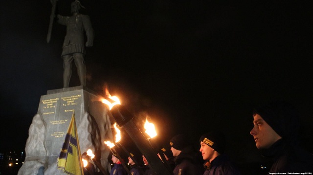 "Именно в эти дни были мощные бои": в Запорожье почтили память бойцов АТО