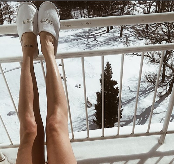 Дочка Добкина "засветилась" в шикарном отеле Прикарпатья и показала пикантные фото