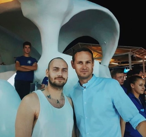 Знаменитый холостяк Рожден Ануси кардинально сменил имидж