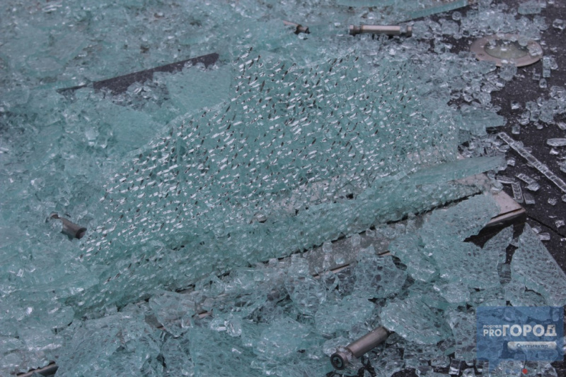 Крах рубля: в РФ уничтожили памятник российской валюте (фото)