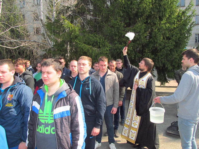 В Украине стартовал весенний призыв: в Харькове состоялись торжественные проводы (фото)