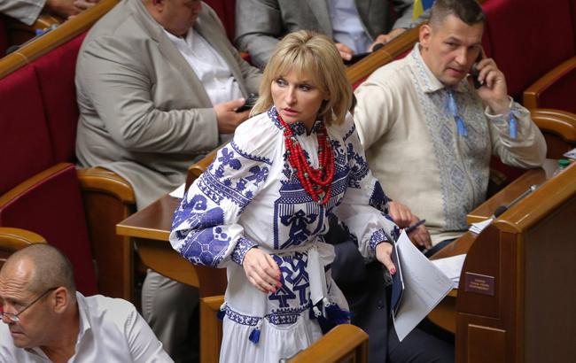 Ірина Луценко прийшла на благодійний вечір у сукні понад 50 тисяч (фото)
